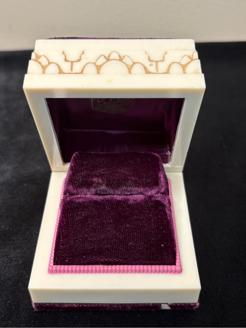 Rare Vintage 1940’s Kay Jewelers Art Deco Ring Display Box - Picture 9 of 9
